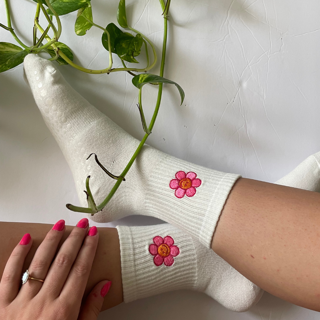Happy Flower Sweat Grip Socks